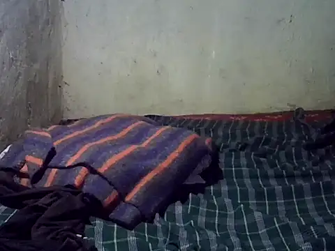 cute-shamza online show from 13, 9, 2025