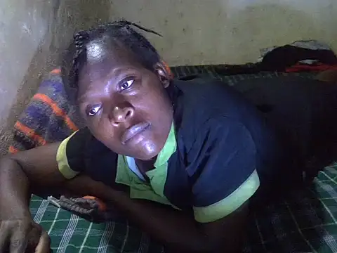 cute-shamza online show from 17, 9, 2025