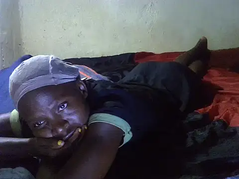 cute-shamza online show from 15, 10, 2025