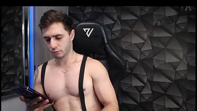 Latino stud4u online show from 8, 9, 2025