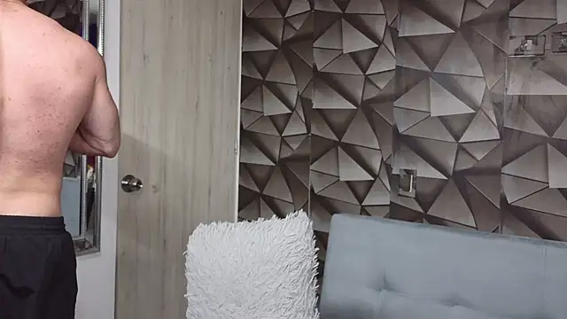 Latino stud4u online show from 7, 4, 2026