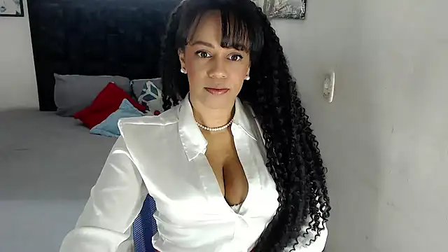 Snapshot of yeli_xxx chatting on 16, 10, 2025 yeli xxx online show from 16, 10, 2025