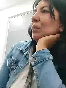 aisha latina online show from 9, 12, 2024