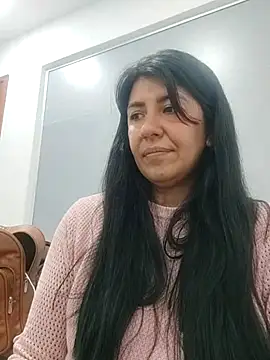 aisha latina online show from 11, 3, 2025