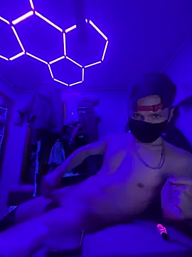 Cloudd Kingg Iceyyy online show from 6, 8, 2026