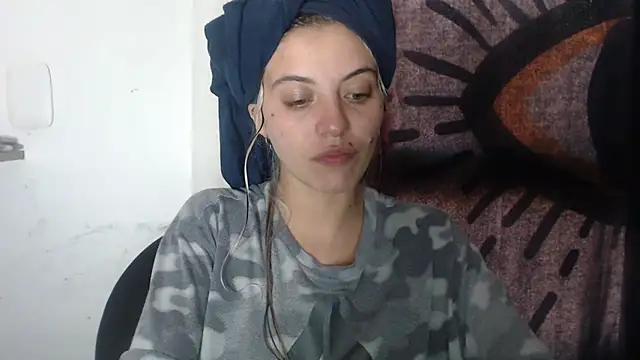 Snapshot of mariecam420 chatting on 28, 2, 2025 mariecam420 online show from 28, 2, 2025