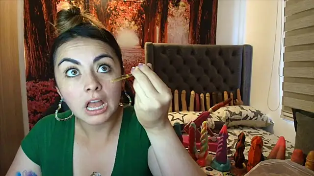 Snapshot of sofia23dirty chatting on 8, 2, 2026 sofia23dirty online show from 8, 2, 2026