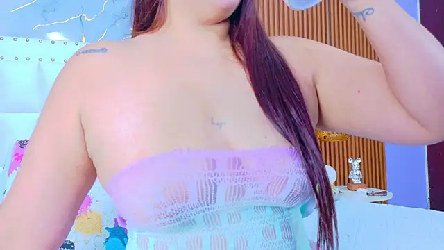 Snapshot of IrresistibleMilf chatting on 1, 12, 2025 IrresistibleMilf online show from 1, 12, 2025