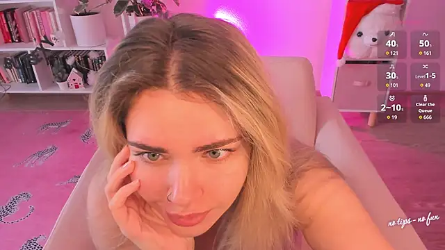 pussy-kattt online show from 11, 11, 2025