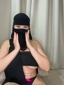 Snapshot of arabiaAna chatting on 18, 7, 2026 arabiaAna online show from 18, 7, 2026