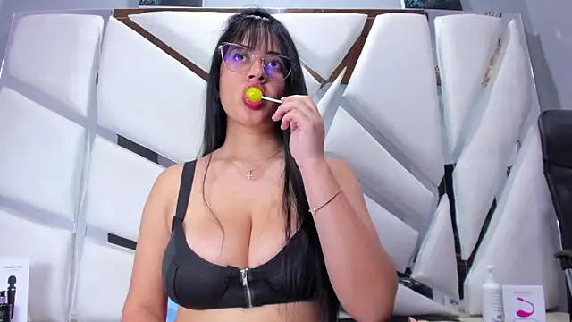 violeta sexx  online show from 14, 3, 2025