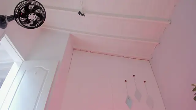 Snapshot of swt-booty chatting on 15, 11, 2025 swt-booty online show from 15, 11, 2025