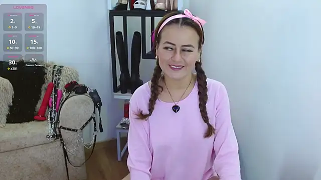 magenta maturr online show from 20, 7, 2026