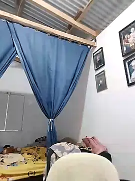 lickmepussy21 online show from 15, 12, 2024