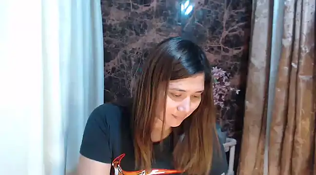 MS Isabella Snow92 online show from 8, 3, 2025