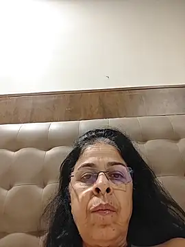 Susannemilf online show from 8, 10, 2025