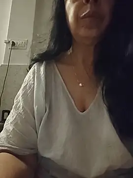 Snapshot of Susannemilf chatting on 22, 4, 2026 Susannemilf online show from 22, 4, 2026