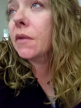 julimonroe online show from 12, 3, 2025