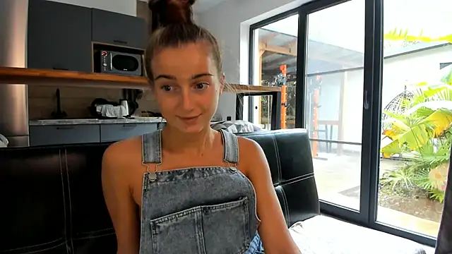 ElizSweet online show from 13, 11, 2025