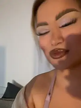 EmiliaPetrova online show from 8, 1, 2025