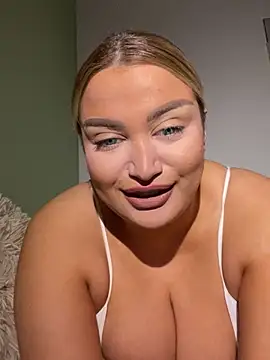 EmiliaPetrova online show from 12, 3, 2025