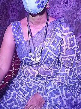 Snapshot of XBHUUME chatting on 30, 10, 2025 XBHUUME online show from 30, 10, 2025