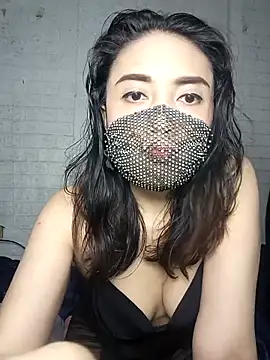  Shimmerlyn  online show from 23, 12, 2025