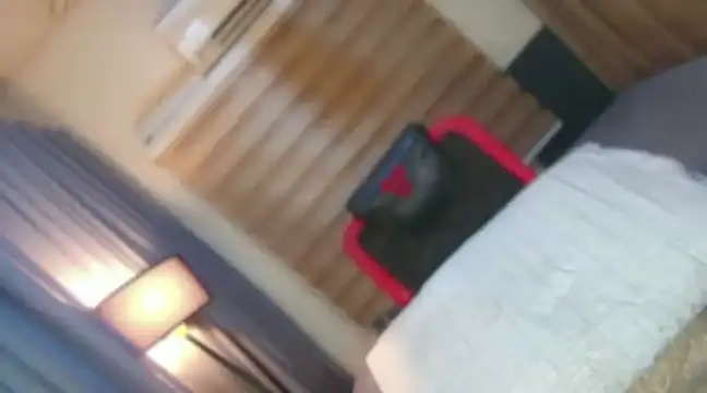 Snapshot of bella_maxwel chatting on 21, 12, 2024 bella maxwel online show from 21, 12, 2024