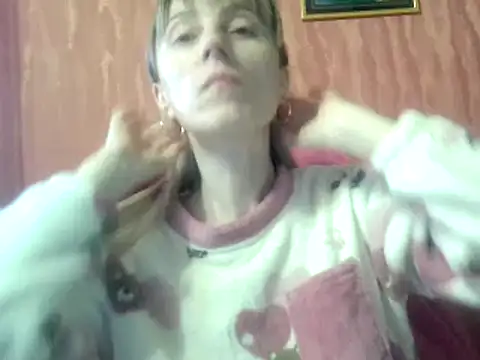 Biddy Alana online show from 3, 2, 2025