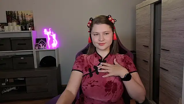 TinniAngel online show from 30, 9, 2025