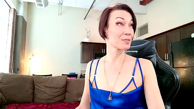 EveEnigma online show from 28, 2, 2025