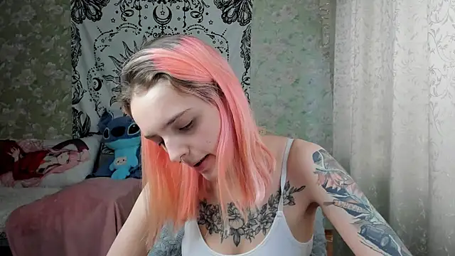 Cutie Adelia online show from 16, 2, 2025