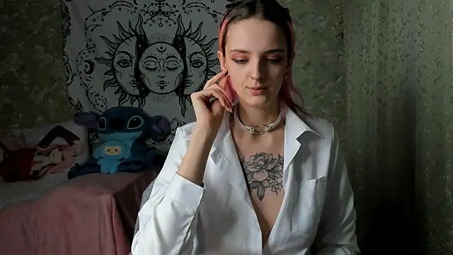 Cutie Adelia online show from 22, 3, 2025