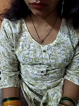 Snapshot of Diya_143 chatting on 24, 3, 2026 Diya 143 online show from 24, 3, 2026