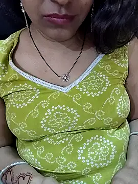 Snapshot of Diya_143 chatting on 29, 3, 2026 Diya 143 online show from 29, 3, 2026