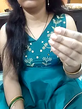 Snapshot of Diya_143 chatting on 31, 3, 2026 Diya 143 online show from 31, 3, 2026