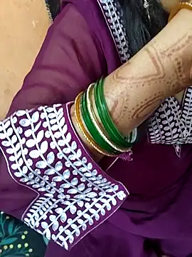 Snapshot of Diya_143 chatting on 1, 4, 2026 Diya 143 online show from 1, 4, 2026