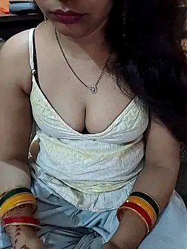 Snapshot of Diya_143 chatting on 12, 4, 2026 Diya 143 online show from 12, 4, 2026