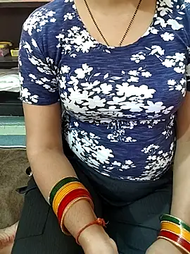 Snapshot of Diya_143 chatting on 16, 4, 2026 Diya 143 online show from 16, 4, 2026