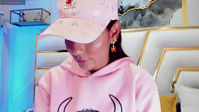 HannaPetit online show from 24, 3, 2026