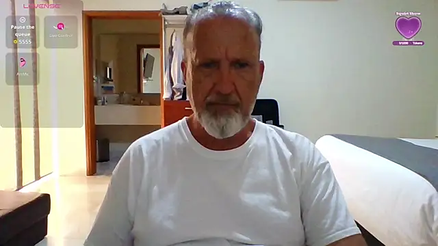 Snapshot of openminddaddy chatting on 13, 5, 2026 openminddaddy online show from 13, 5, 2026