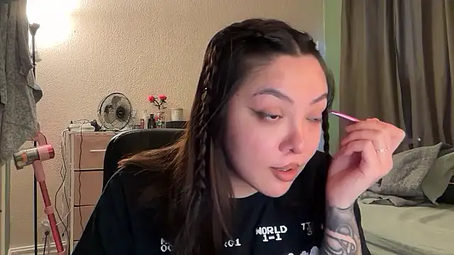 nativepumpkin95 online show from 15, 12, 2025