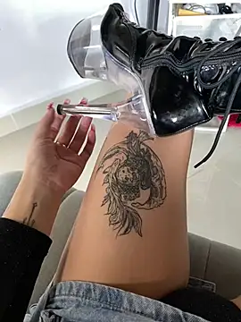 Snapshot of tastymeli chatting on 9, 12, 2024 tastymeli online show from 9, 12, 2024