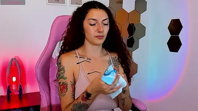 Snapshot of tastymeli chatting on 15, 2, 2026 tastymeli online show from 15, 2, 2026