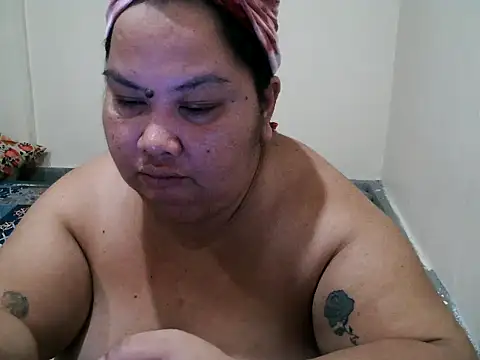 xxbigboootyxx online show from 15, 7, 2026