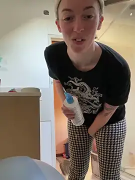 Daisy Michto Officiel online show from 4, 2, 2025