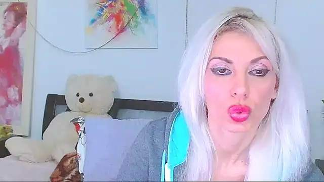 HoneyLara online show from 24, 2, 2026