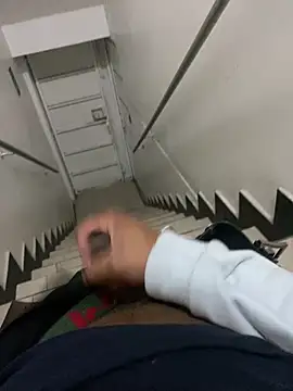 Snapshot of stuard-19 chatting on 12, 10, 2025 stuard-19 online show from 12, 10, 2025