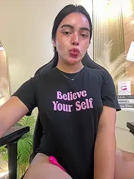 HotstuffCherrySummer online show from 20, 2, 2025