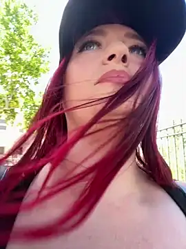 Alexsia riley online show from 13, 5, 2026